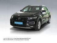 VW T-Roc, 1.5 TSI Sport Black S INFO D, Jahr 2021 - Ingolstadt