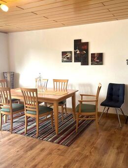 charmante, helle 4-Zimmer-Gartenwohnung - Hof