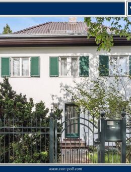 Gepflegte Familien-Villa auf einzigartigem Grundstück mit Ausbaureserve im Dach - Berlin