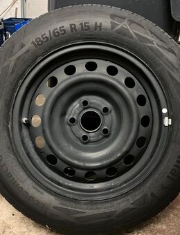 4 neue, originale Kompletträder auf Sommerreifen für Toyota Yaris 2020 (185/65 R 15 H) - Düsseldorf