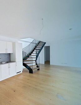 Stilvolle 5-Zimmer-Maisonettewohnung mit Balkon-Duo in begehrter Lage Hannover-Lister Meile - Hannover