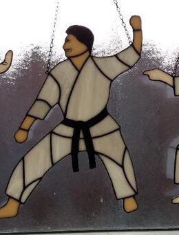 Fensterbild aus Tiffanyglas Karate - Krefeld