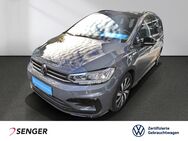 VW Touran, 1.5 TSI R-line, Jahr 2023 - Lübeck