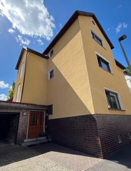 Renovierte 3,5- Zimmerwohnung mit Gartennutzung in Neustadt! - Neustadt (Coburg)
