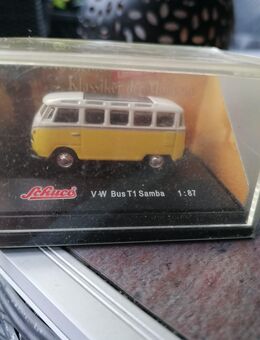 Schuco 1:87, zwei Modelle = ein Preis/VW-Bus T1 Samba + Jaguar - Bad Segeberg