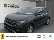 VW T-Cross, 1.0 TSI, Jahr 2021 - Luckenwalde