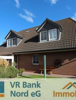 Wohnhaus mit 2 Wohneinheiten in attraktiver Lage nahe des Bahnhofes - Klanxbüll