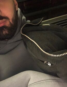 Er sucht ihn Nähe cronenberger Str solingen - Solingen (Klingenstadt)