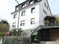Wohnhaus mit 3 Wohneinheiten, 2 Terrassen, gr. Garage, ruhige Seitenstraße - Prüm