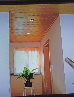 Charmante Doppelhaushälfte mit Garten, Pool und Perspektive zur Aufteilung. - Dinkelsbühl