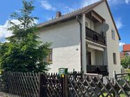 Einfamilienhaus mit Nebengebäude in Burgkirchen a. d. Alz - OT Gendorf - Burgkirchen (Alz)