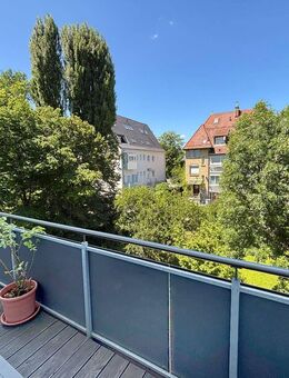 Tolle Dachgeschoss-Maisonette-Wohnung in Aussichtslage - Stuttgart