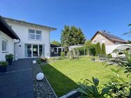Moderne Haushälfte mit gehobener Ausstattung und Traumgarten - Unterdießen