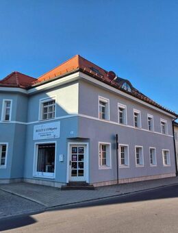 Helle 4-Zimmer-Wohnung im 1. Obergeschoss mit Balkon, Küche und Außenstellplatz – frisch renoviert - Massing