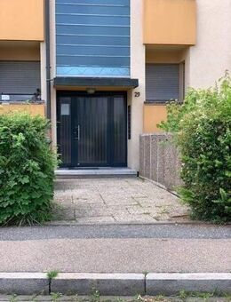 feine 1-Zimmer-Wohnung mit großem Balkon sucht nette Mieter - Schwabach