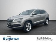 Skoda Karoq, 1.5 TSI Style APPCONNECT, Jahr 2018 - Wiesbaden