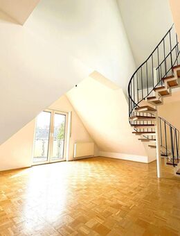 ... WOHNEN FÜR INDIVIDUALISTEN ... 3-ZIMMER-MAISONETTE-WOHNUNG MIT BALKON UND TIEFGARAGENSTELLPLATZ IN RUHIGER WOHNLAGE ... - Nürnberg