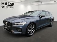 Volvo V60, B4 Benzin Plus Dark, Jahr 2024 - Wiesbaden