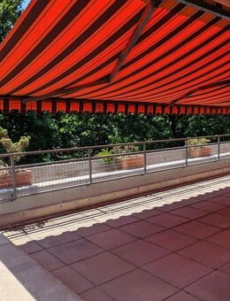 große Sonnen Terrasse mit komfortabler und großzügiger 3,5 Zimmer Wohnung - Stuttgart