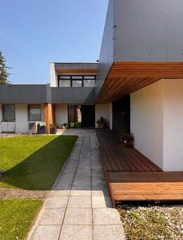 Luxuriöser Bungalow mit 4 Einheiten, Garten-Oase & Loftwohnung - Hameln