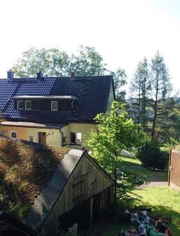 Einmalig gelegene Doppelhaushälfte am Stadtrand von Sebnitz. - Sebnitz