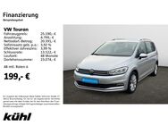 VW Touran, 1.5 TSI Highline, Jahr 2020 - Hildesheim