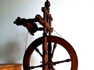 Spinnrad aus Holz - Hausach