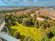 Exklusives Wohnen über den Dächern Augsburgs – Stilvolles Apartment im 25. Stock des Hotelturms - Augsburg