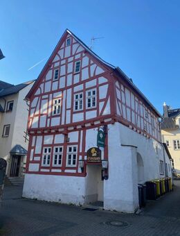 Die eigene Oldiekiste im historischen Stadtkern von Diez - Diez