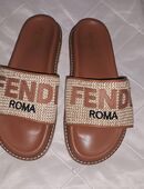 Schuhe FENDI original GR 40/41 NEU !!!! Slippers Neu FENDI original !! !!!!!!!!!!!!!!!!!!!!!!!!!!!!!!!!!! in 60489