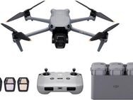 DJI Air 3S Fly More Combo (DJI RC-N3) Drohne (4K Ultra HD, DJI RC-N3 Fernsteuerung, 3 Akkus, Ladestation und Umhängetasche)