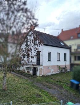 Kompaktes Einfamilienhaus mit Potenzial in ruhiger Lage von Schiffweiler - Schiffweiler