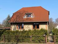 Großzügiges Grundstück mit viel Potenzial – Einfamilienhaus mit Charme in Panketal - Panketal