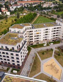 Blick ins Grüne von der Terrasse - Dresden