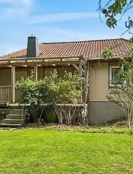 Wohnen auf einer Ebene - Bungalow mit Potenzial in idyllischer Lage von Coswig - Coswig (Anhalt)