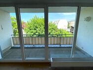 Frisch sanierte 3-Zimmer Wohnung mit großem Balkon und Abstellraum in Stadtfeld. - Magdeburg