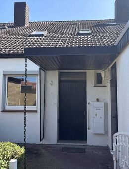 Reihenendhaus mit Garage, zusätzlichem Stellplatz und Wintergarten - Lüchow (Wendland)