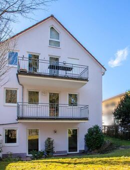 Attraktive, hell gestaltete 3-Zimmer-Maisonette-Wohnung mit Gartennutzung in kleiner Wohneinheit (WEG = 3) - Bad Homburg (Höhe)