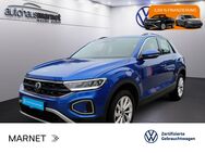 VW T-Roc, 1.0 TSI Life Digital, Jahr 2023 - Wiesbaden