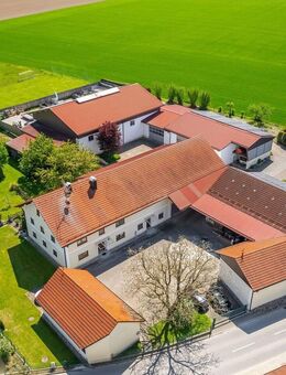 ca. 7.900 m² vollerschlossenes Wohn- und Gewerbeanwesen mit Expansionsmöglichkeit bei Erding - Fraunberg