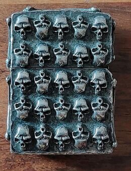 ZIPPO Skulls & Bones 3D - Chemnitz