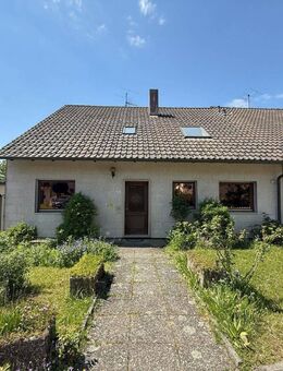 **Großzügige Doppelhaushälfte mit Weitblick und gepflegtem Garten** - Donzdorf