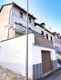 Einfamilienhaus in Zell Kaimt mit großer Terrasse und Garage - Viel Platz für die Familie - Zell (Mosel)
