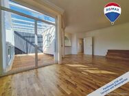 Modernisierte Penthouse-Wohnung mit Terrasse, Wintergarten + Stellplatz - Berlin