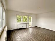 Erstbezug nach Modernisierung: Helle 3-Zimmer Wohnung mit Balkon, Tageslichtbad, Parkplatz - Hanau (Brüder-Grimm-Stadt)