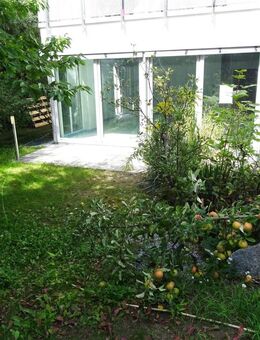 Edle, moderne und ganz neue 3-Zimmer-Wohnung mit privatem Garten zum Entspannen - Nürnberg