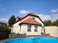 Großes Grundstück mit Einfamilienhaus + Garage + Pool + Sauna - Panketal