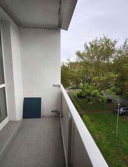 Neuer Mieter für Dreiraumwohnung mit Balkon gesucht! - Eisleben (Lutherstadt)