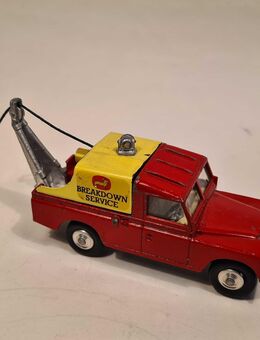Corgi Toys Traktor Ford lenkbar und Landrover Abschleppdienst - Berlin