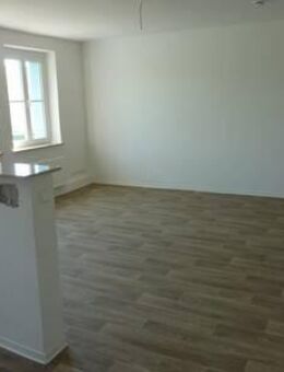 - Erstbezug nach Komplettsanierung - - Weißenfels